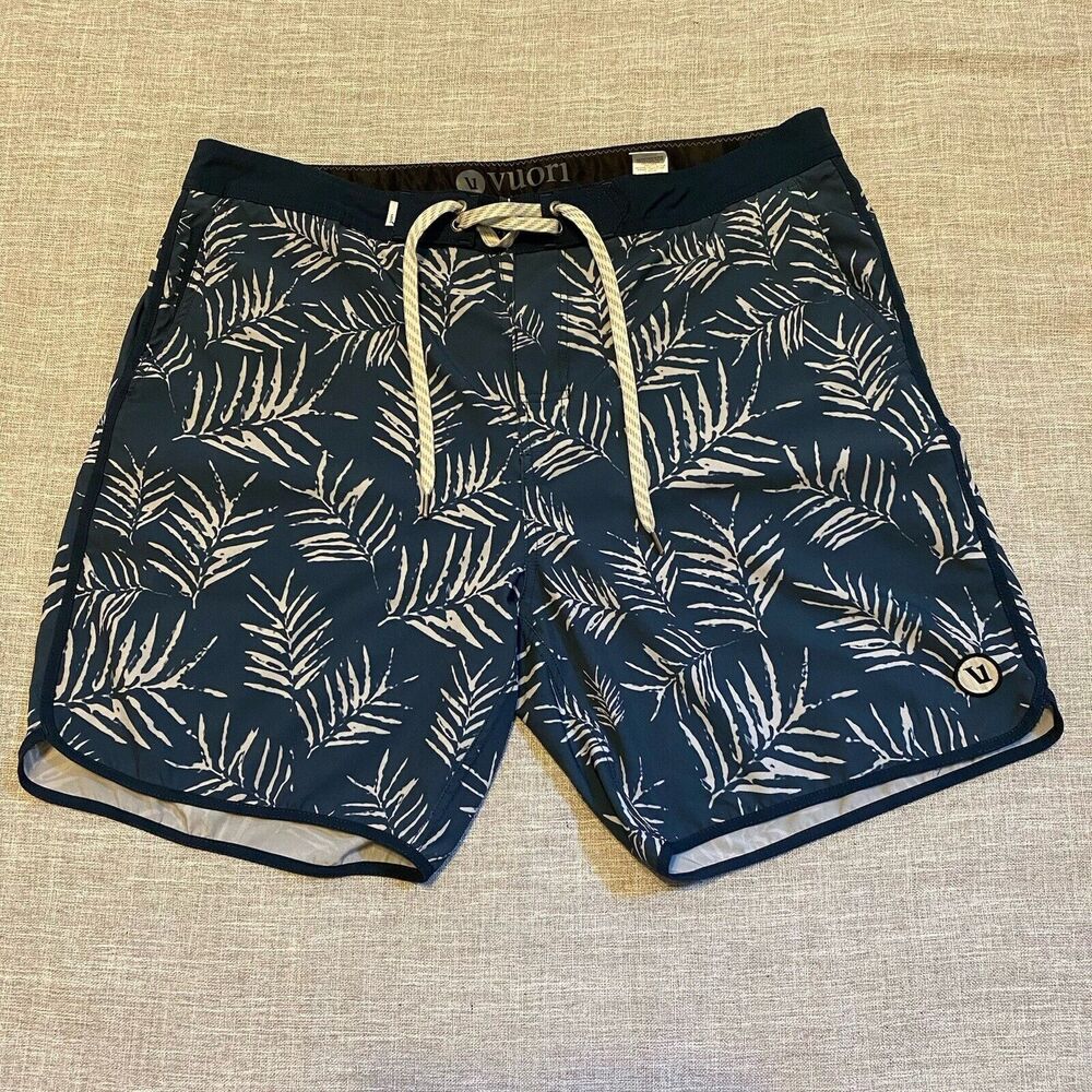 Vuori Shorts Mens Sz 36 Blue Floral Cruise Boardshort  Resortwear Beach Stretch